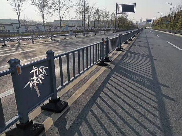 道路護(hù)欄